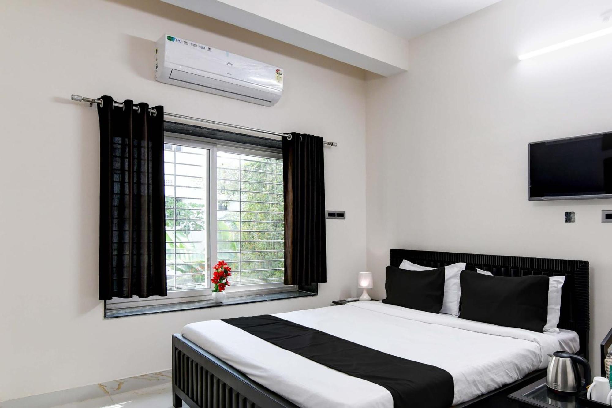 Hotel O Ss Inn Hotels & Homes Khandagiri Exterior foto