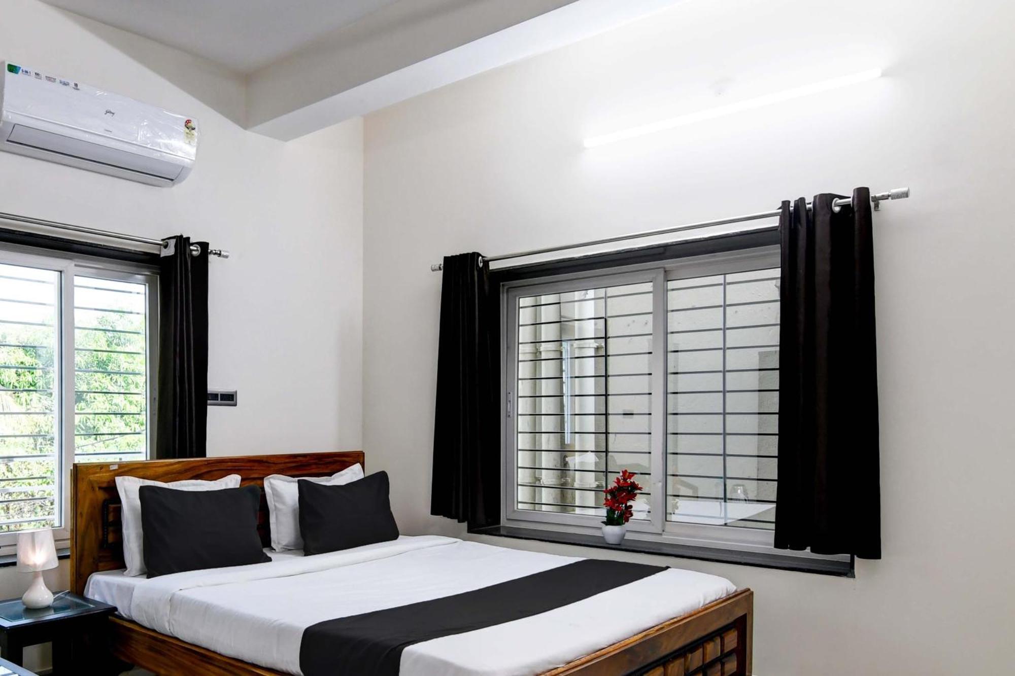 Hotel O Ss Inn Hotels & Homes Khandagiri Exterior foto